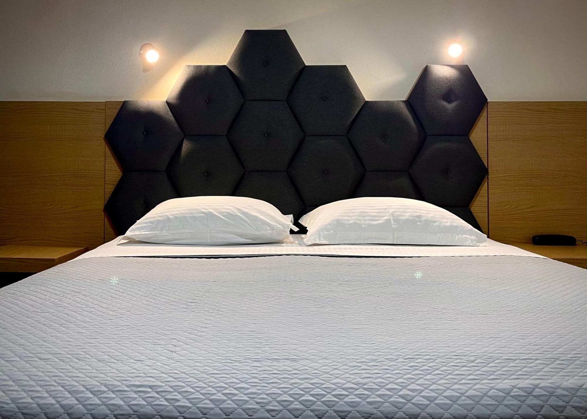 Albatros Hotel Fira  Dış mekan fotoğraf