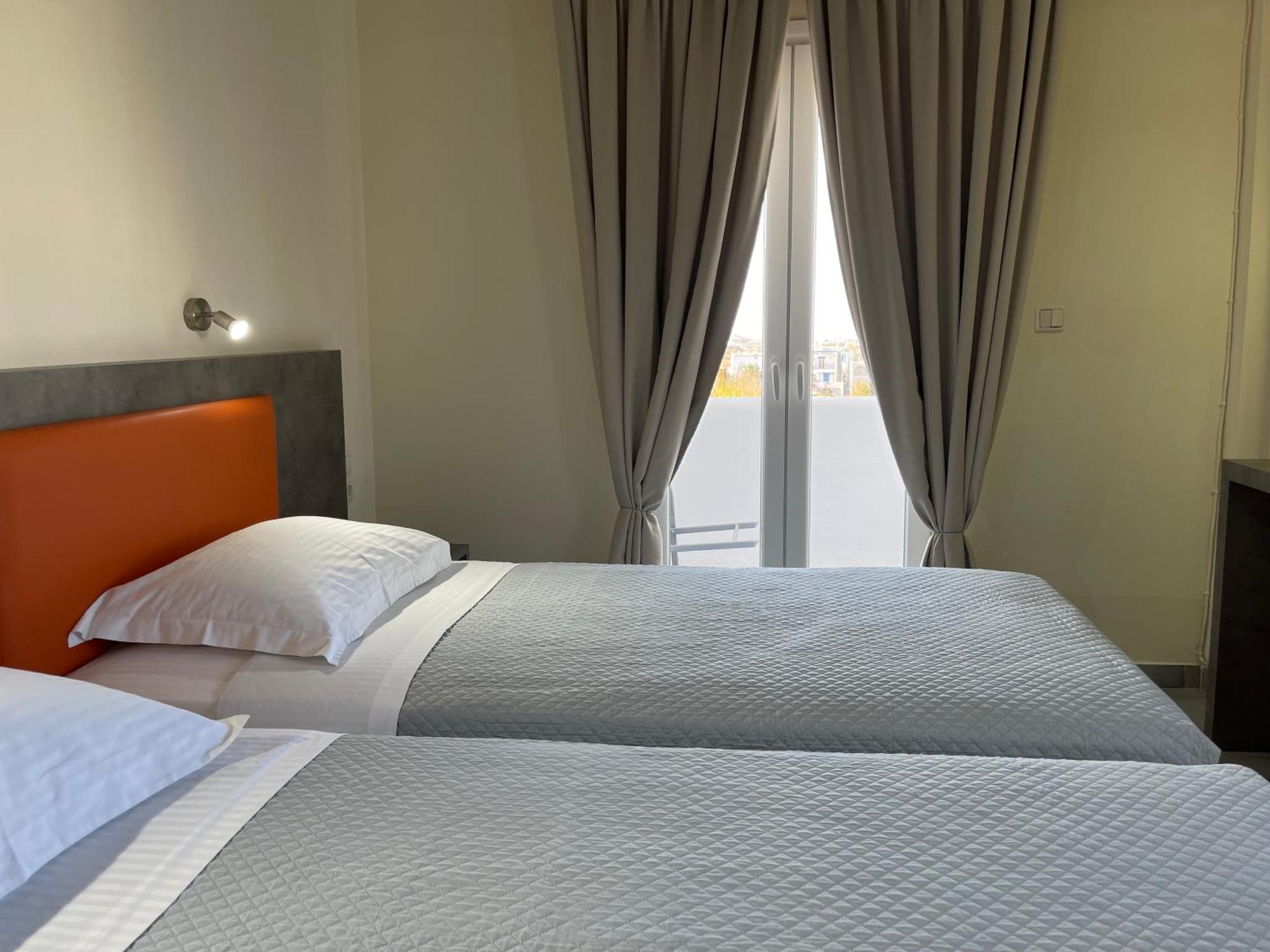 Albatros Hotel Fira  Dış mekan fotoğraf